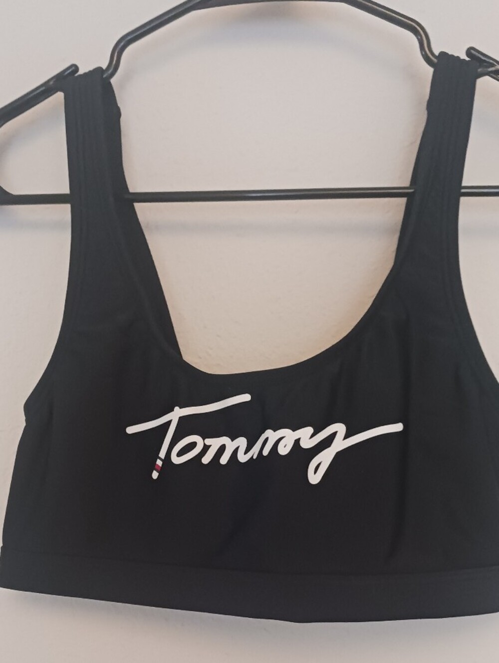 Tommy Hilfiger Women's Black White Logo Sports Bra Size Med